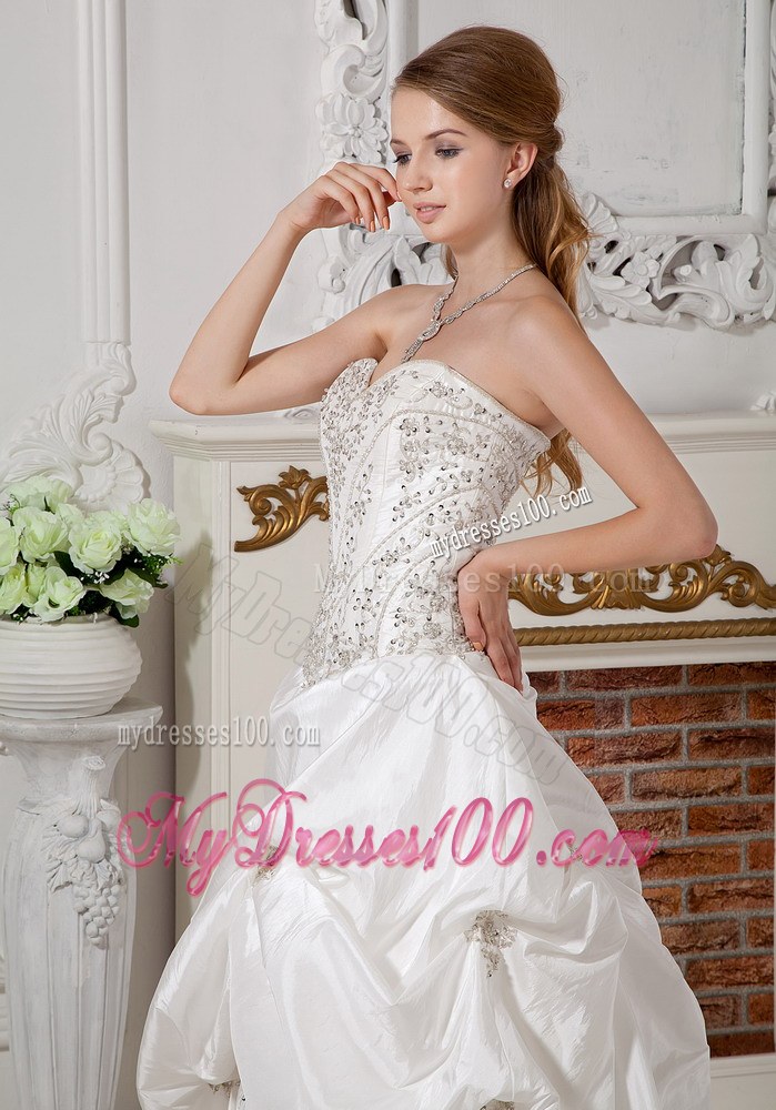 Sweetheart Court Train Taffeta Bridal Dress with Appliques and Pick-ups