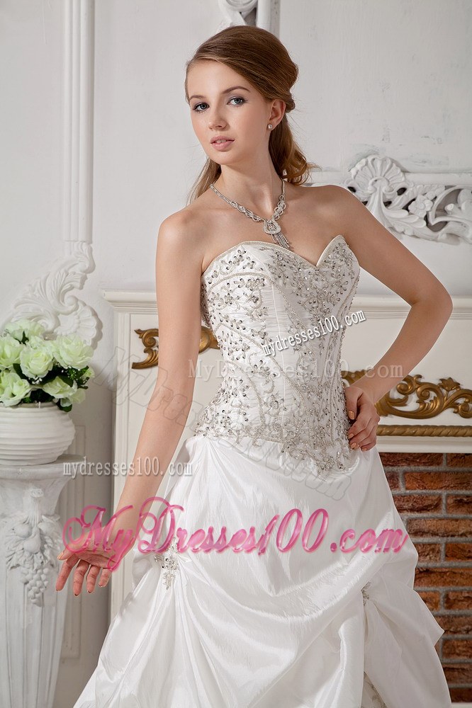 Sweetheart Court Train Taffeta Bridal Dress with Appliques and Pick-ups