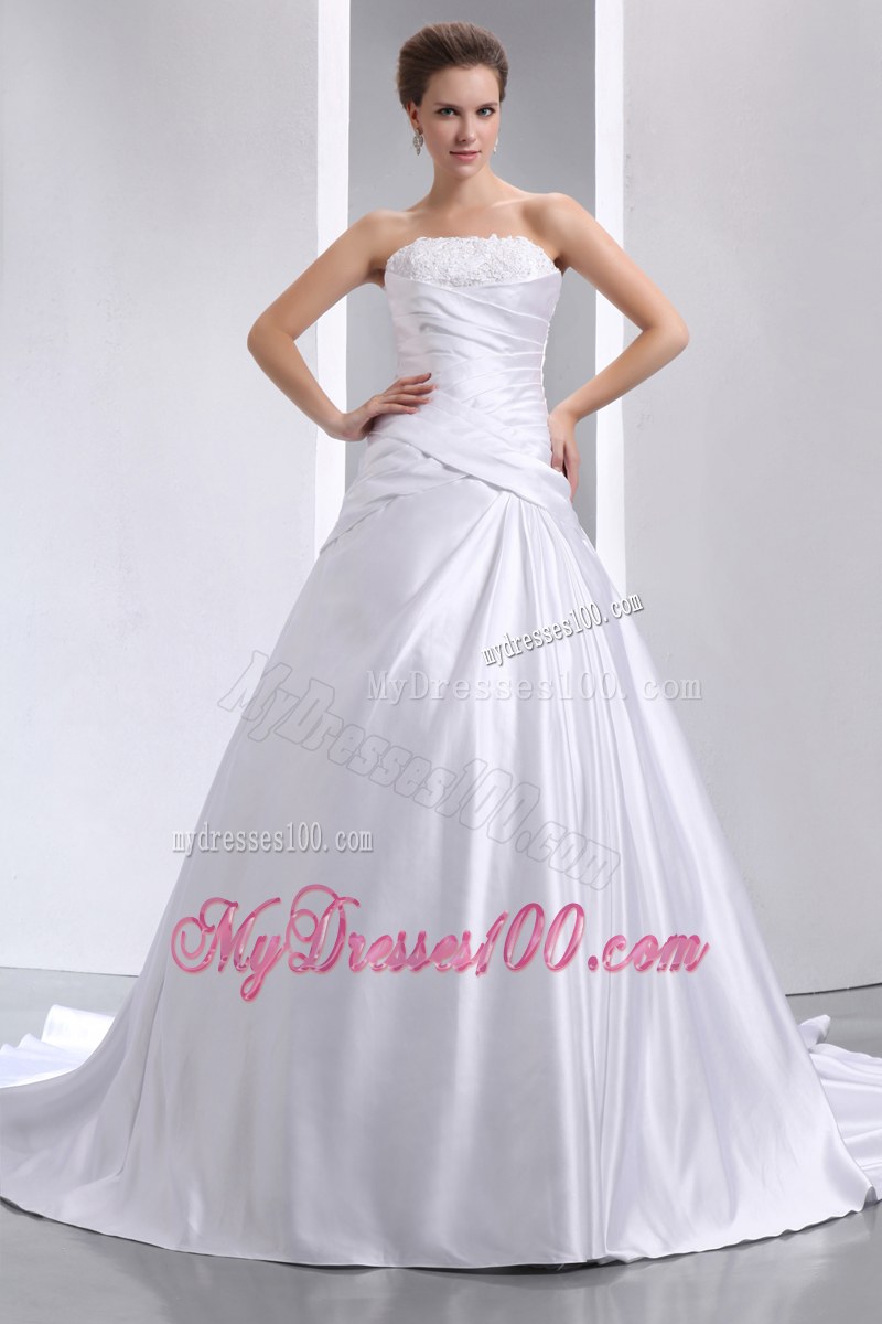 Jewelries Appliques and Ruching Decorated Court Train Wedding Dresses