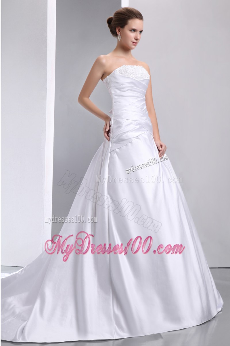 Jewelries Appliques and Ruching Decorated Court Train Wedding Dresses
