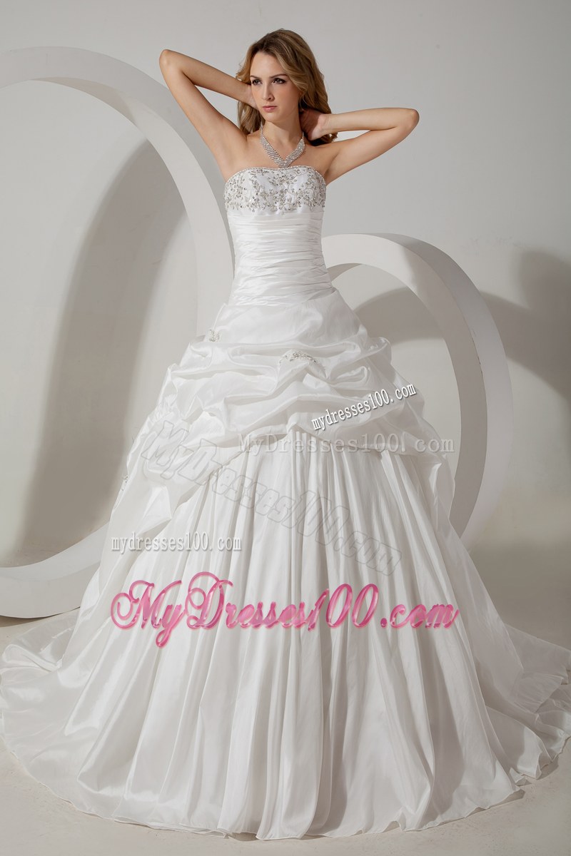 Elegant Strapless Ruffles Beaded White Wedding Bridal Gown Court Train