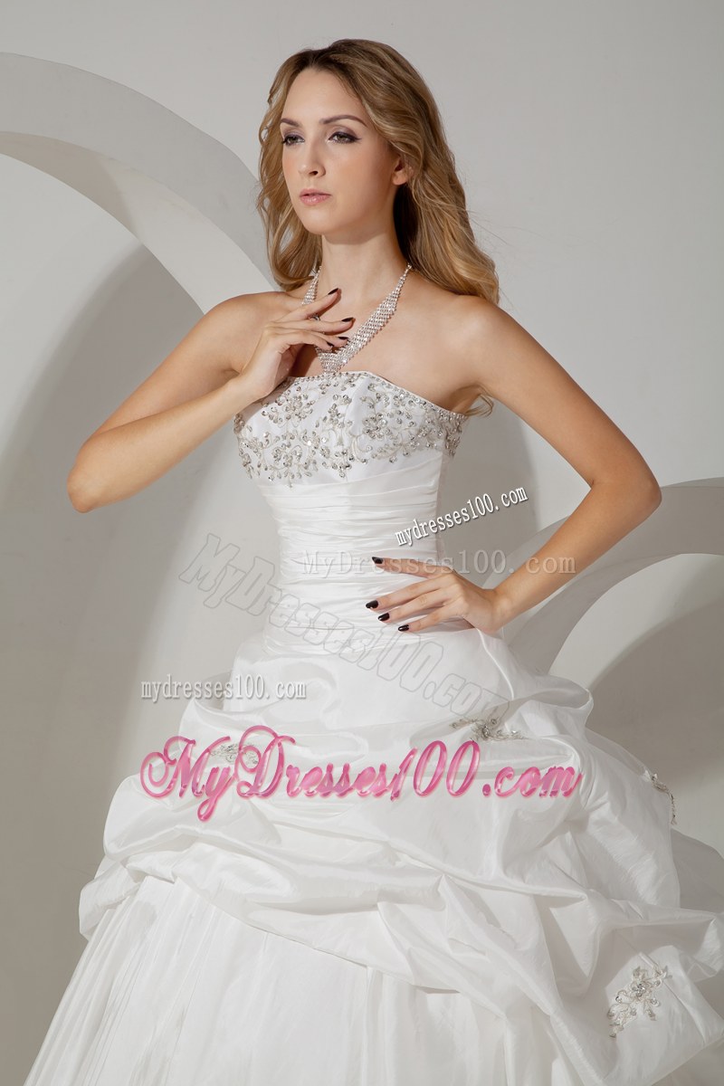 Elegant Strapless Ruffles Beaded White Wedding Bridal Gown Court Train