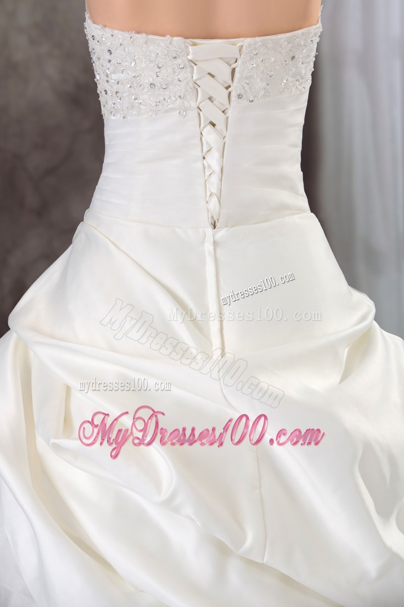 Pick-ups Diamonds and Ruffled Layers Decorated Wedding Gown with Brush Train