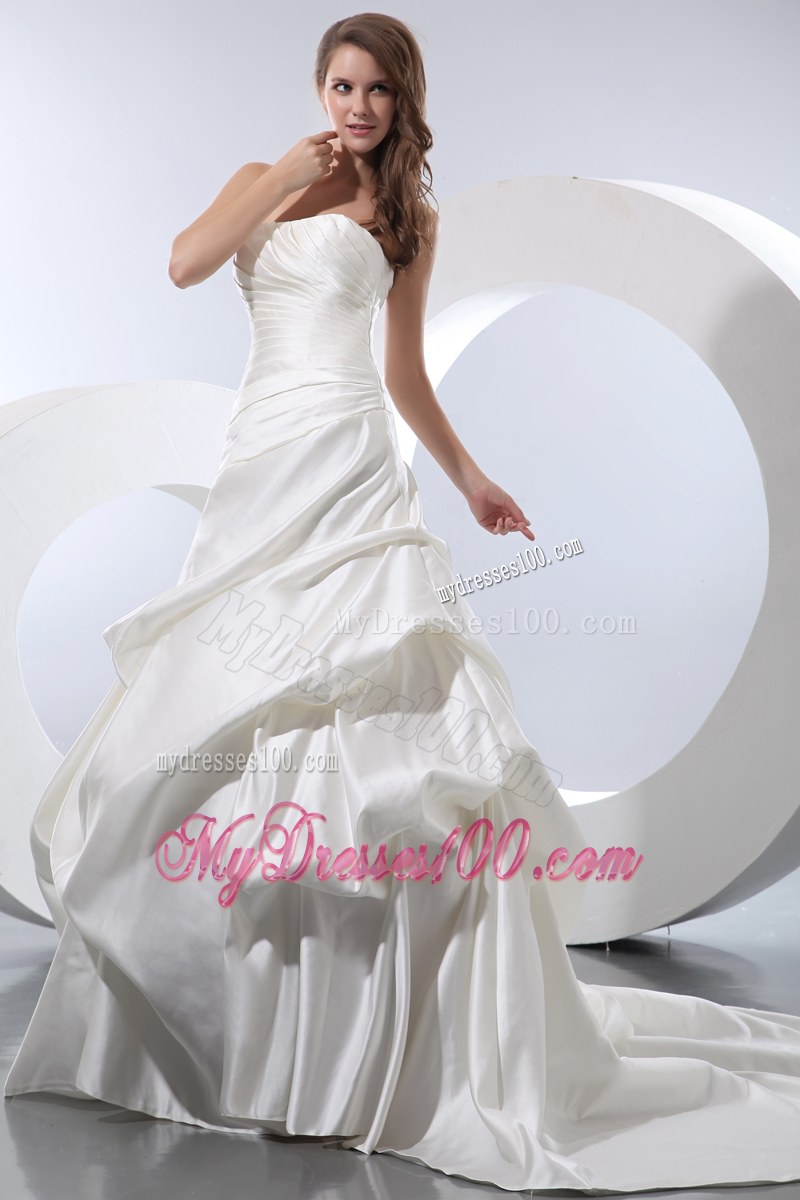 Ruching and Pick-ups Decorated Court Train Bridal Gowns with Lace-up Back