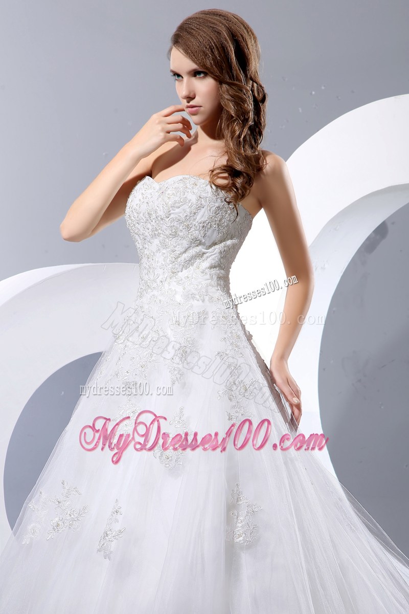 Diamonds and Floral Appliques Decorated Bridal Gowns with Brush Train
