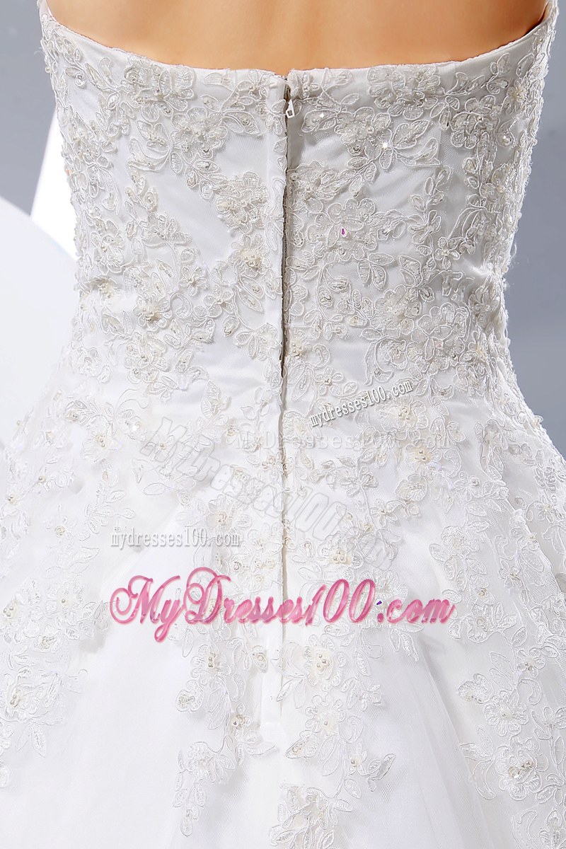 Diamonds and Floral Appliques Decorated Bridal Gowns with Brush Train