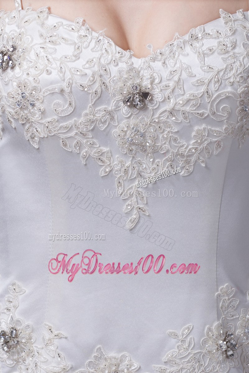Spaghetti Straps Layers Trumpet Wedding Gown with Beaded Appliques