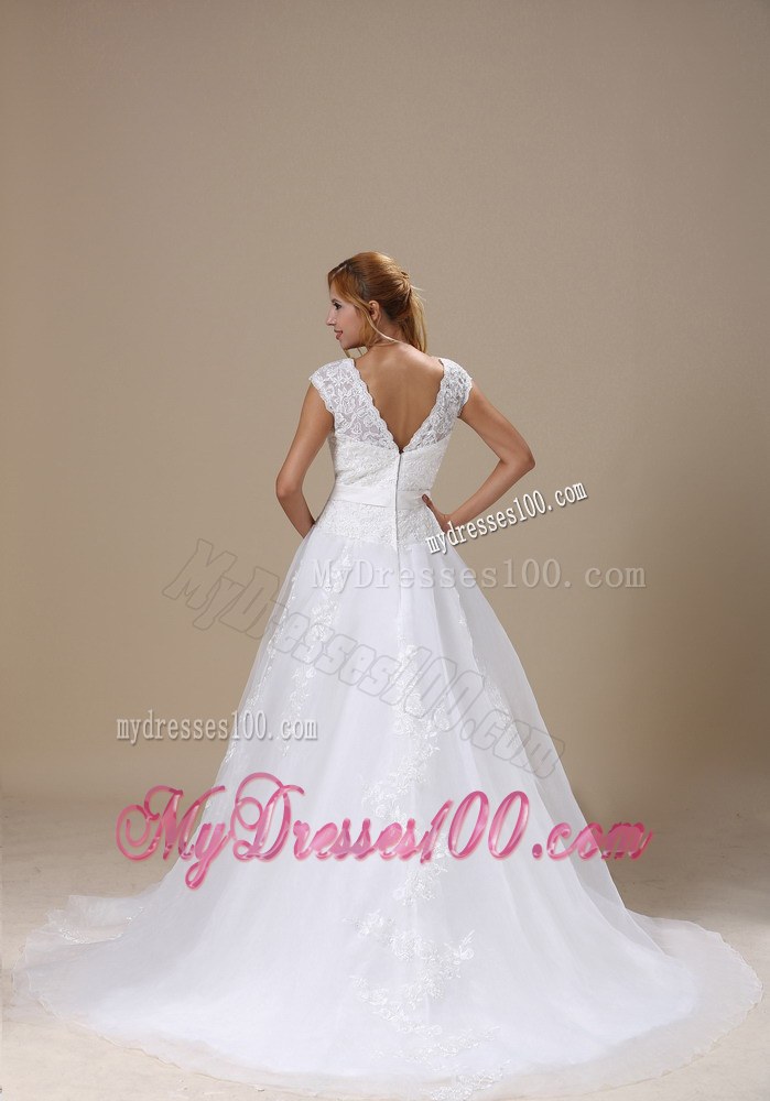 Trendy Square Appliqued Organza Dresses for Bride with Brush Train
