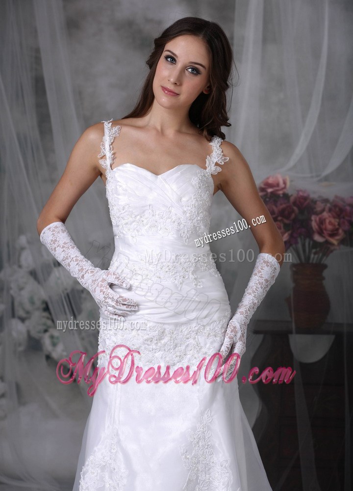 Court Train Spaghetti Straps Ruffles White Wedding Dress with Appliques