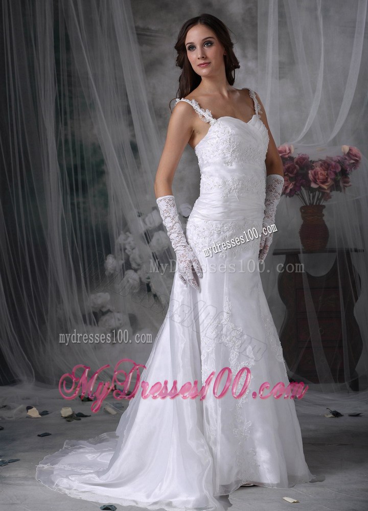 Court Train Spaghetti Straps Ruffles White Wedding Dress with Appliques