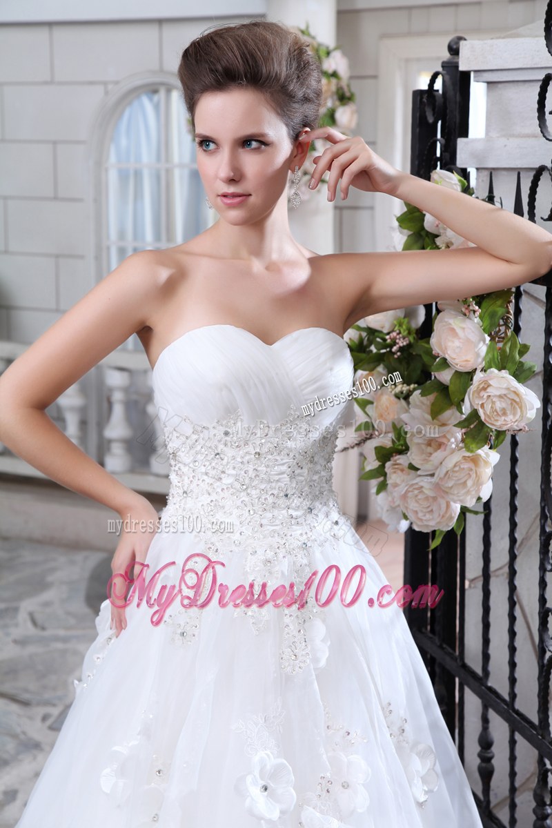 High-class Floral Decorate Lace-up Back White Bridal Gown Chapel Train