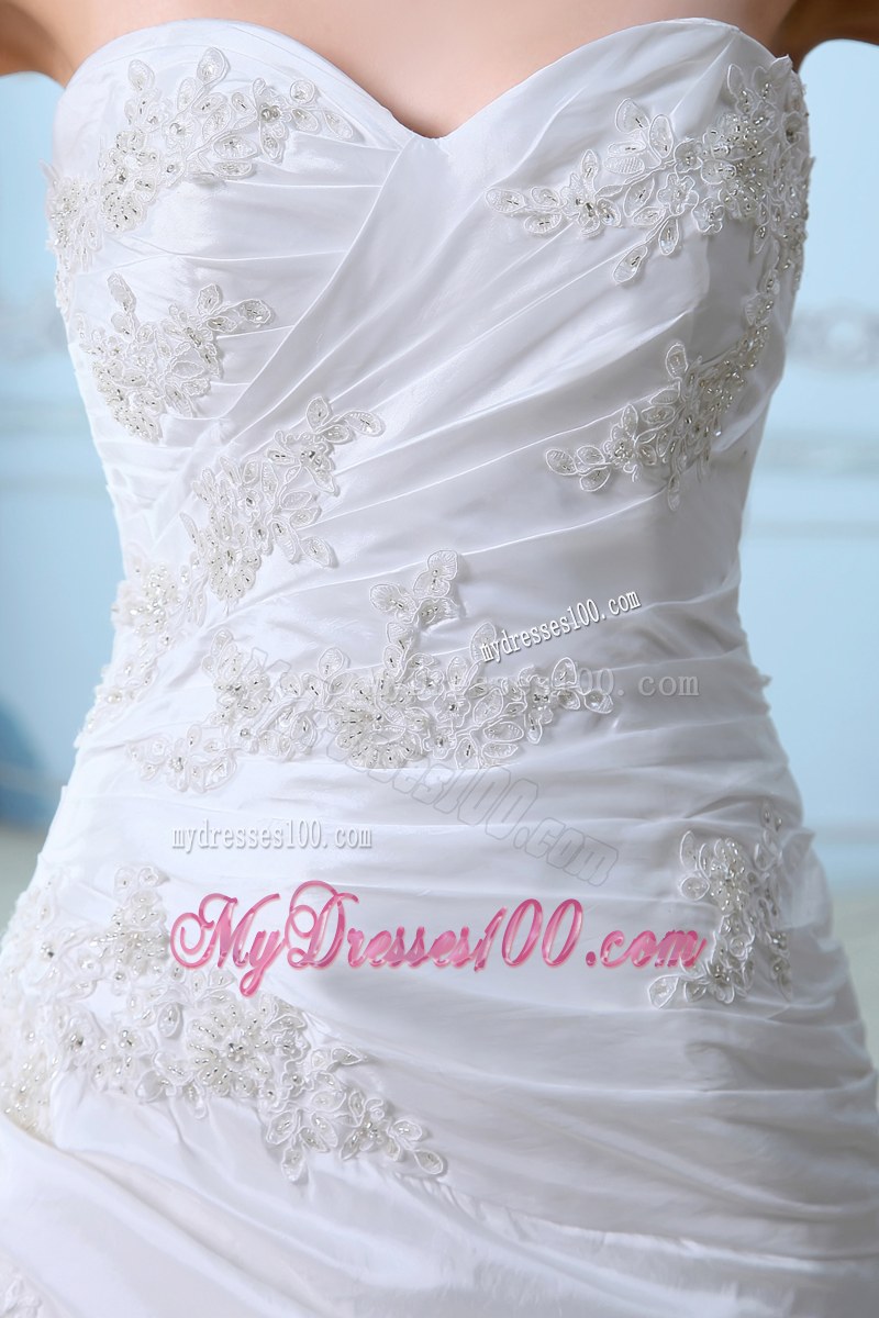 Ruching Diamonds Appliques and Brush Train Sweetheart Wedding Gowns