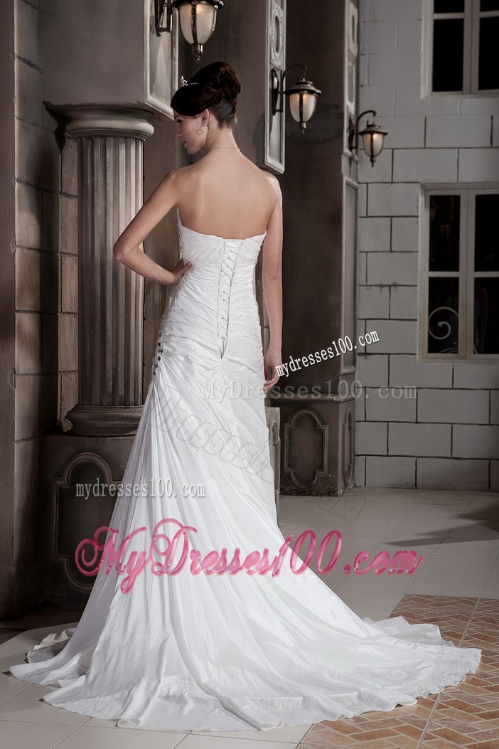 Lace-up Brush Train Bridal Gown Decorated by Beading and Ruching