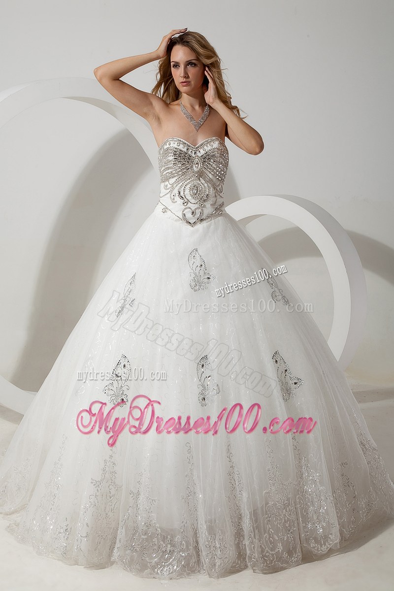 Unique Sweetheart Butterfly Beaded Wedding Bridal Gown in Style
