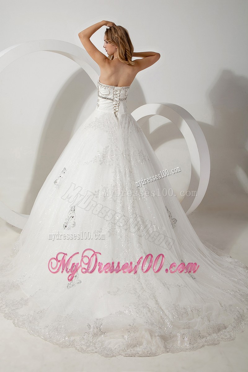 Unique Sweetheart Butterfly Beaded Wedding Bridal Gown in Style
