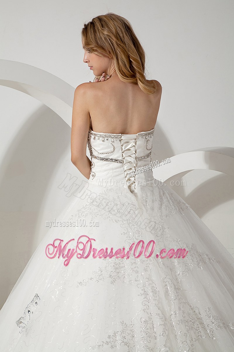 Unique Sweetheart Butterfly Beaded Wedding Bridal Gown in Style