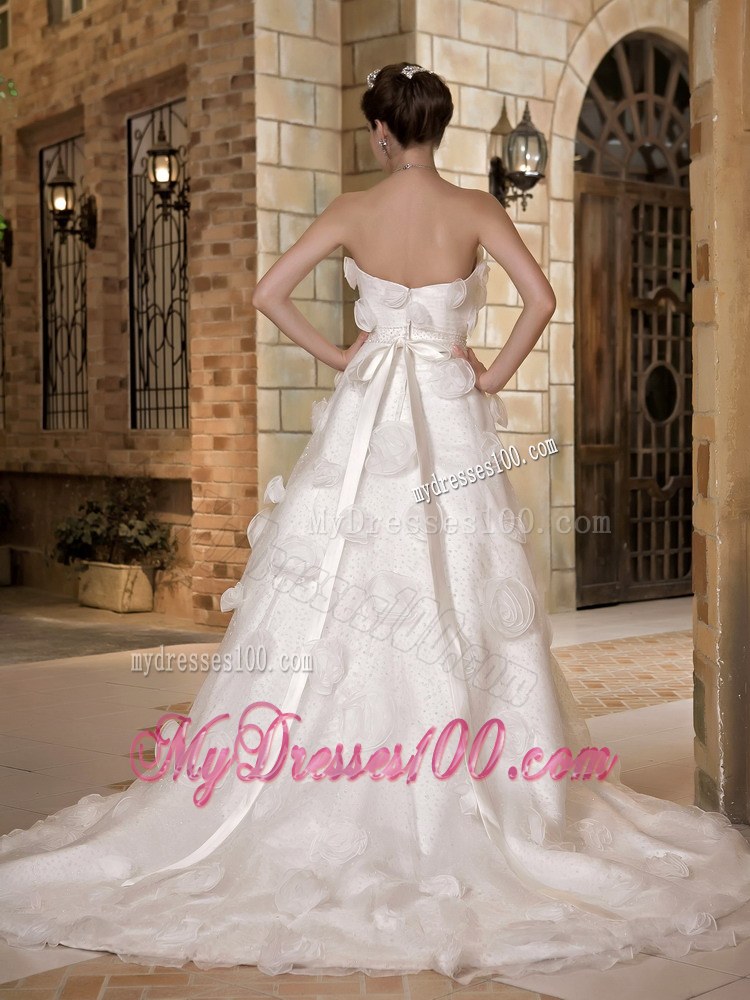 Brush Train Wedding Dress Decorated with Hand Made Flowers and Bowknot