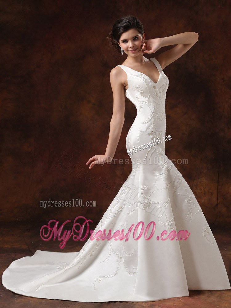 Latest Ivory V-neck Wedding Dress Mermaid Embroidery Chapel Train