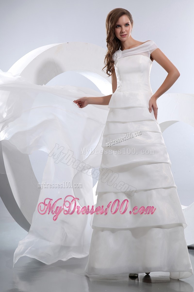 Layers and Hand Made Flowers Decorated Dress for Brides with Court Train