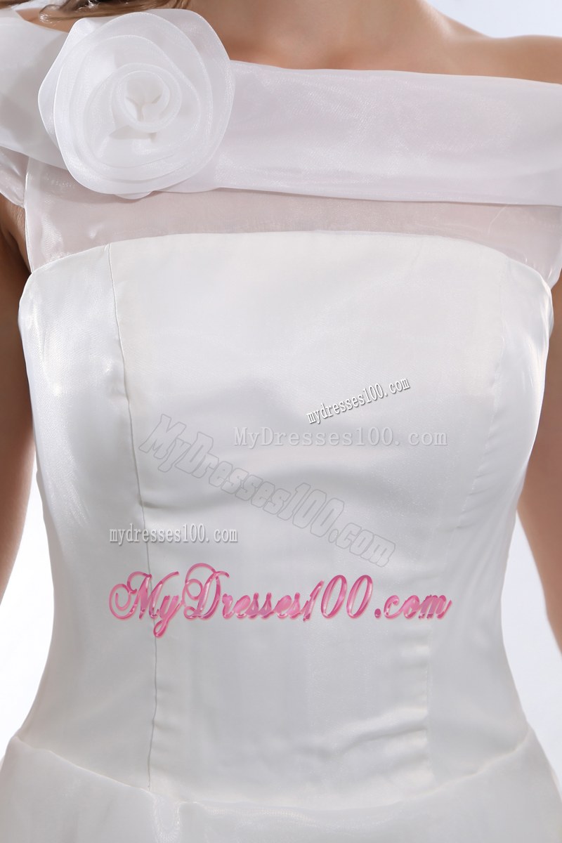 Layers and Hand Made Flowers Decorated Dress for Brides with Court Train