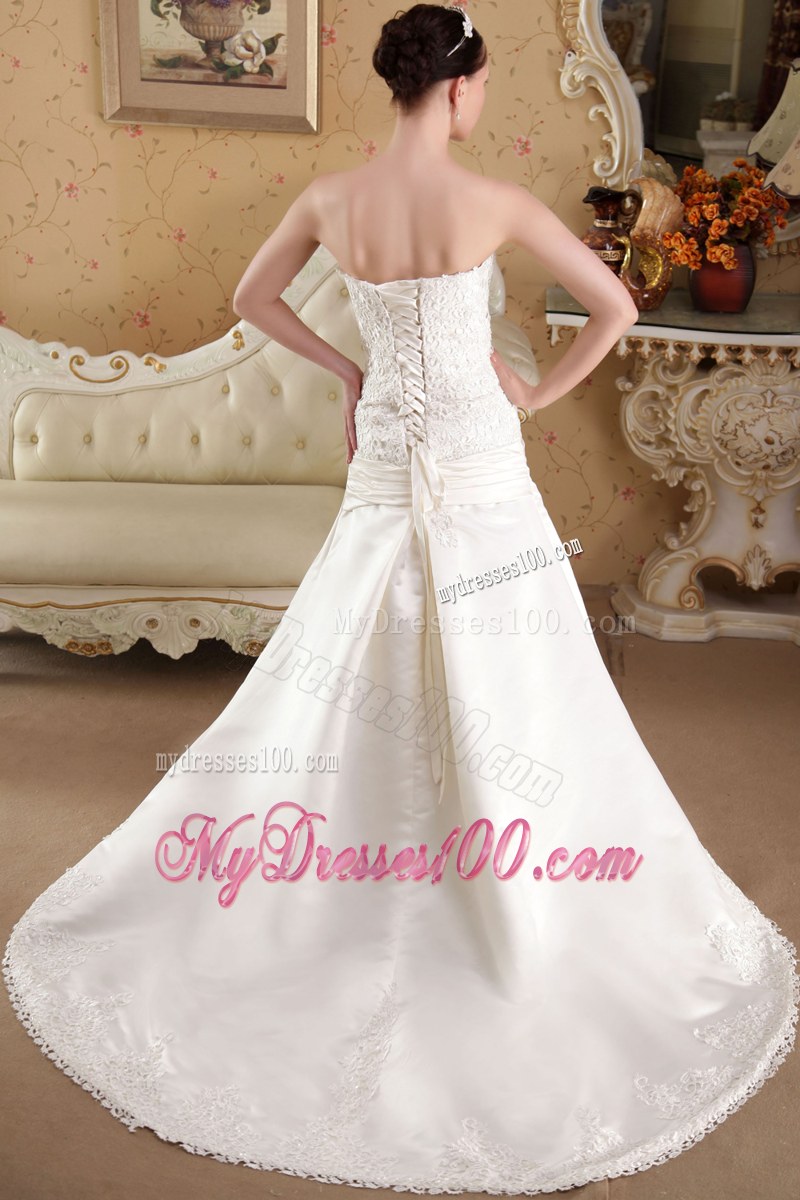 Lace Hem Court Train Appliques White Wedding Dress Lace-up Back