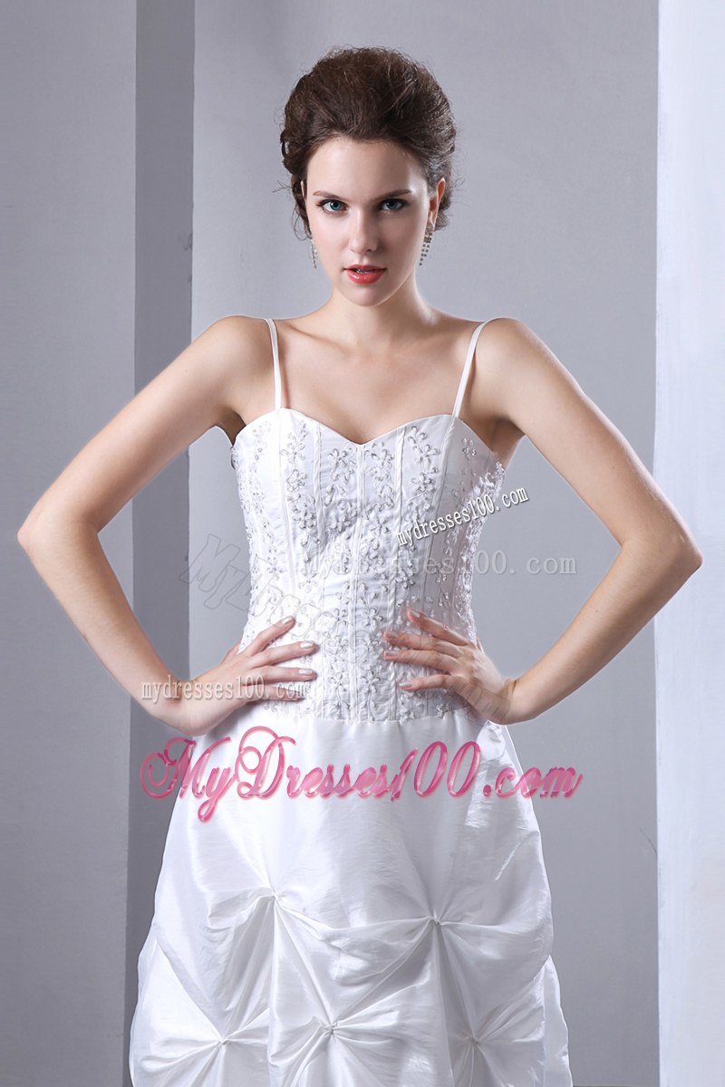 Pick-ups White Wedding Dress with Appliques Spaghetti Straps