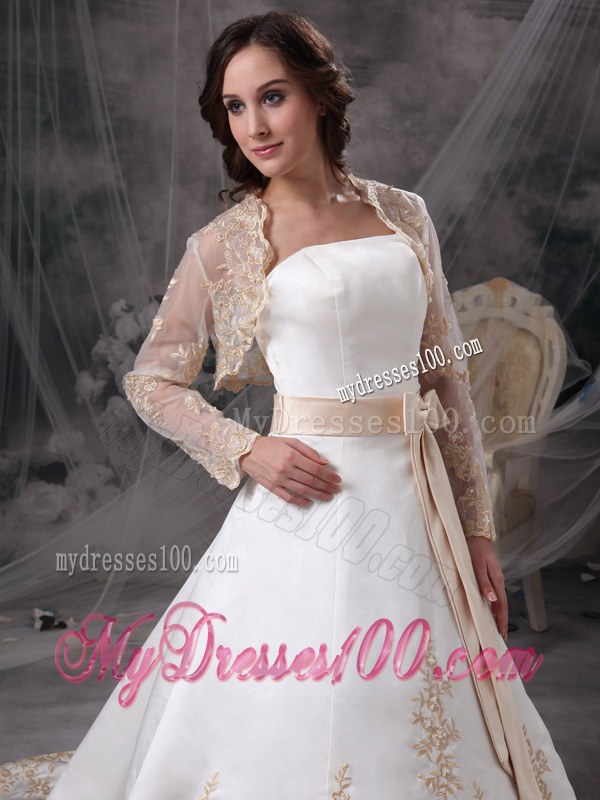 Ivory Bowknot Ribbon Ball Gown Wedding Dress with Gold Appliques