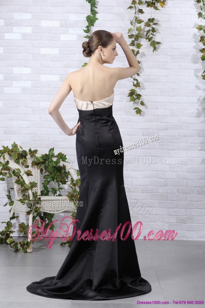 Brush Train Ruching 2016 Evening Dresses in White and Black