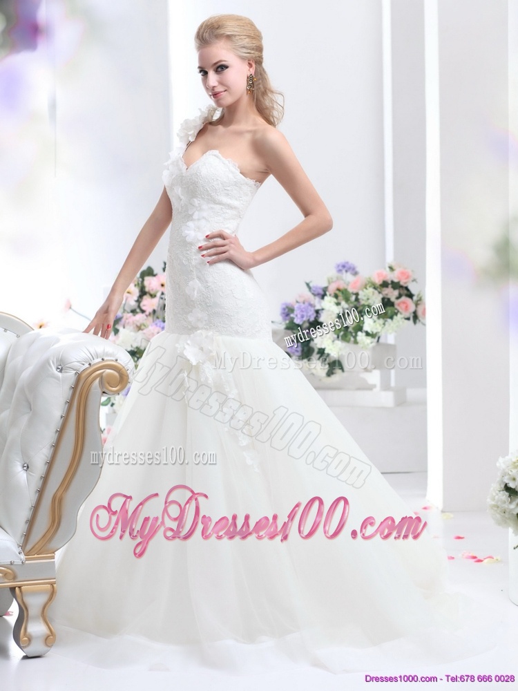 2016 Elegant One Shoulder Wedding Dress with Hand Made Flowers
