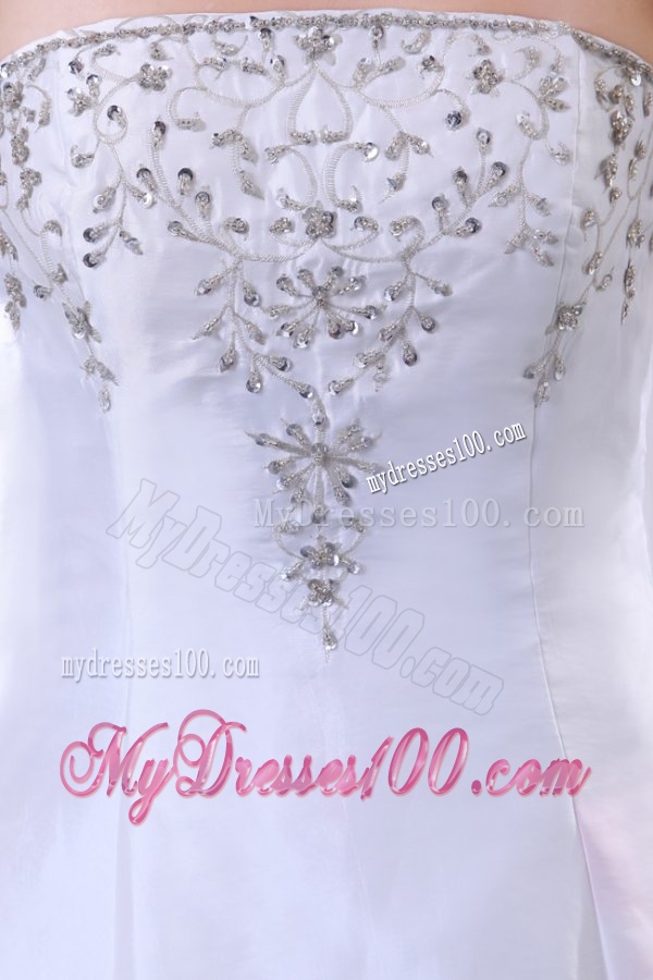 A-Line Sweetheart Court Train Beading Taffeta Wedding Dress with Lace Up