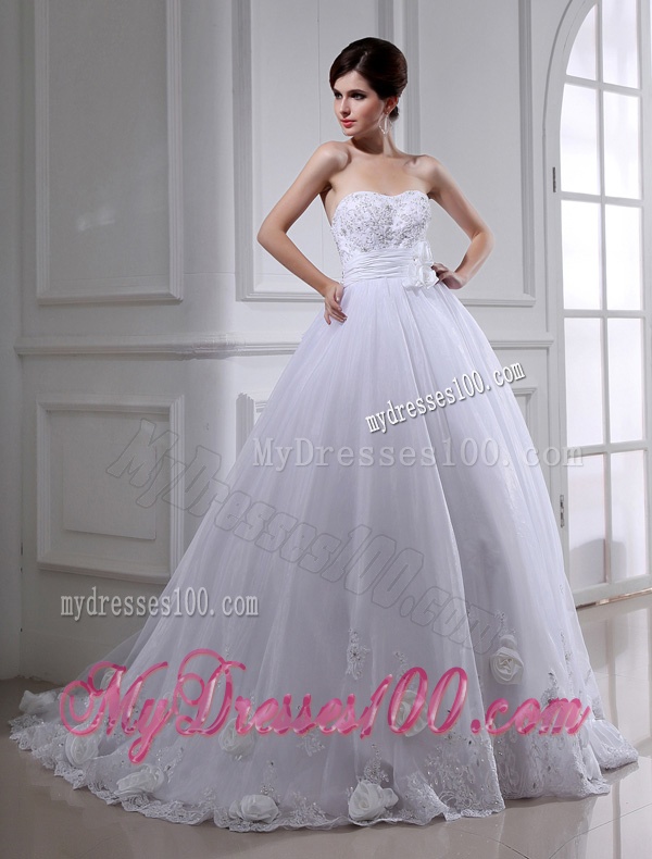 Ball Gown Strapless Appliques and Sequins Wedding Dress in White