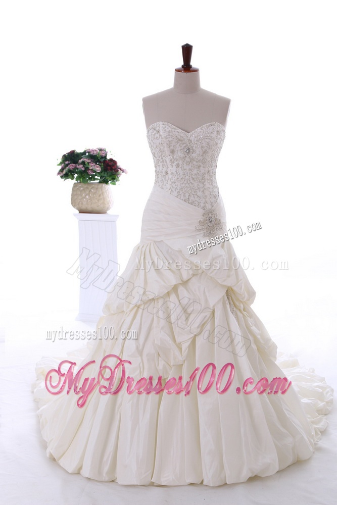 Beautiful Beading Wedding Gowns with Court Train