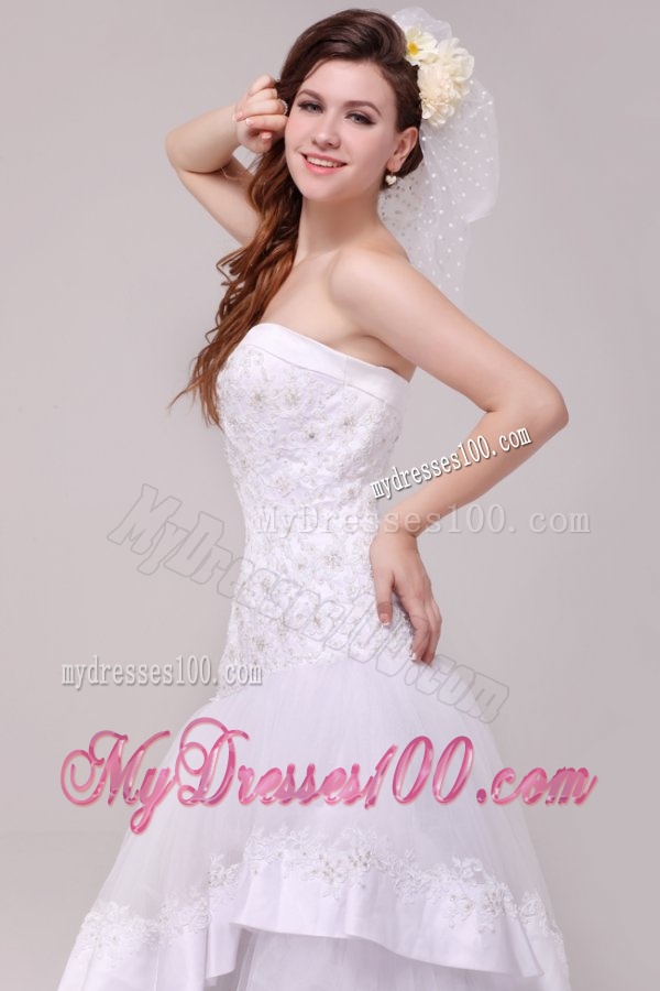 Fashionable A-line Sweetheart Appliques Decorate Wedding Dress