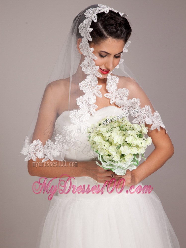 Elegant Round Shape Hand-tied Wedding Bouquet