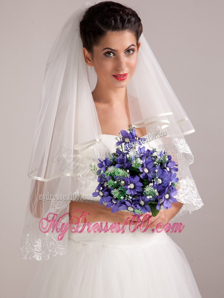 Lovely Hand-tied Wedding Bouquet For Bride