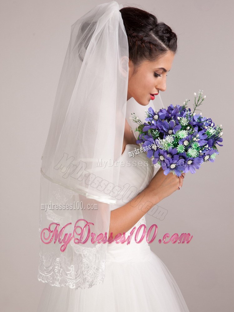 Lovely Hand-tied Wedding Bouquet For Bride