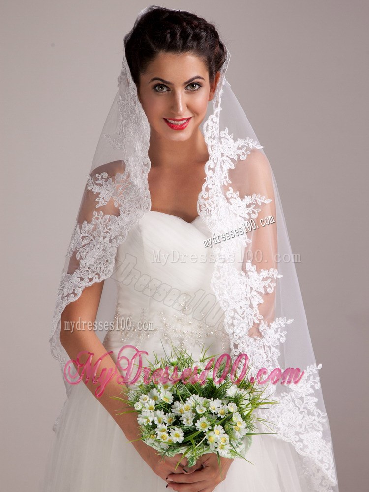 Pretty Light Yellow And White Hand-tied Wedding Bridal Bouquet