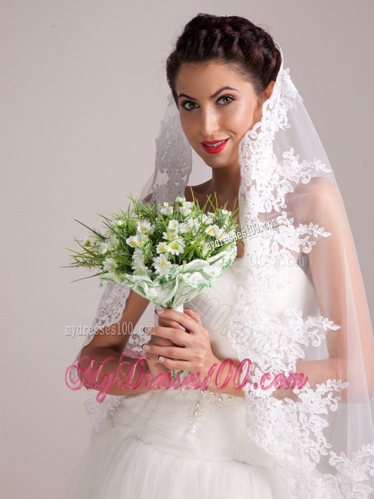 Pretty Light Yellow And White Hand-tied Wedding Bridal Bouquet