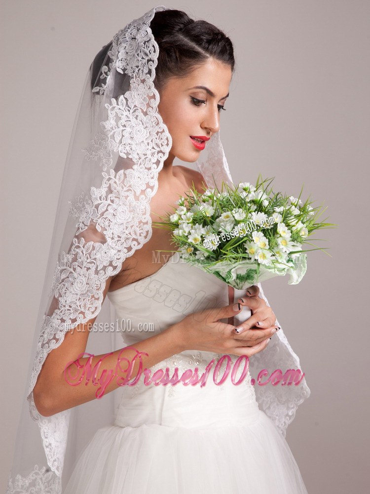 Pretty Light Yellow And White Hand-tied Wedding Bridal Bouquet