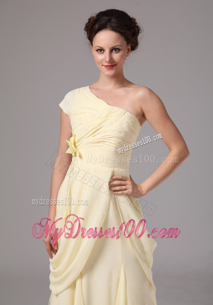 One Shoulder Hand Made Flower Brush Train Light Yellow Mother of Bride Dress