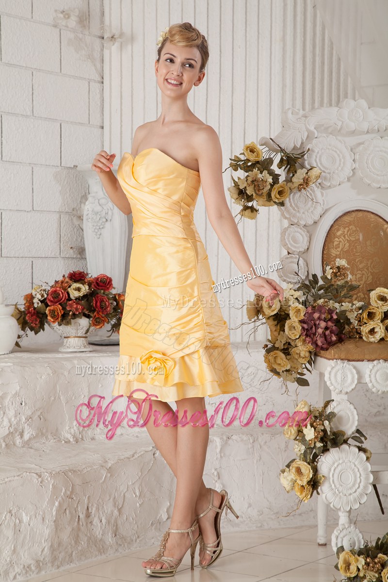 Yellow Sweetheart Knee-length Ruching Hand Made Flower Wedding Guest Dress