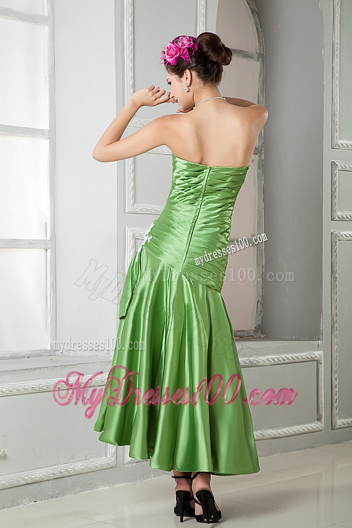 Spring Green Sweetheart Ruched Pleating Appliques Mother Of The Bride Dress