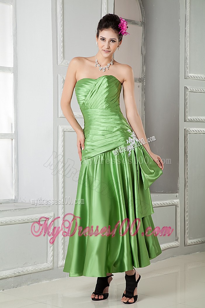 Spring Green Sweetheart Ruched Pleating Appliques Mother Of The Bride Dress