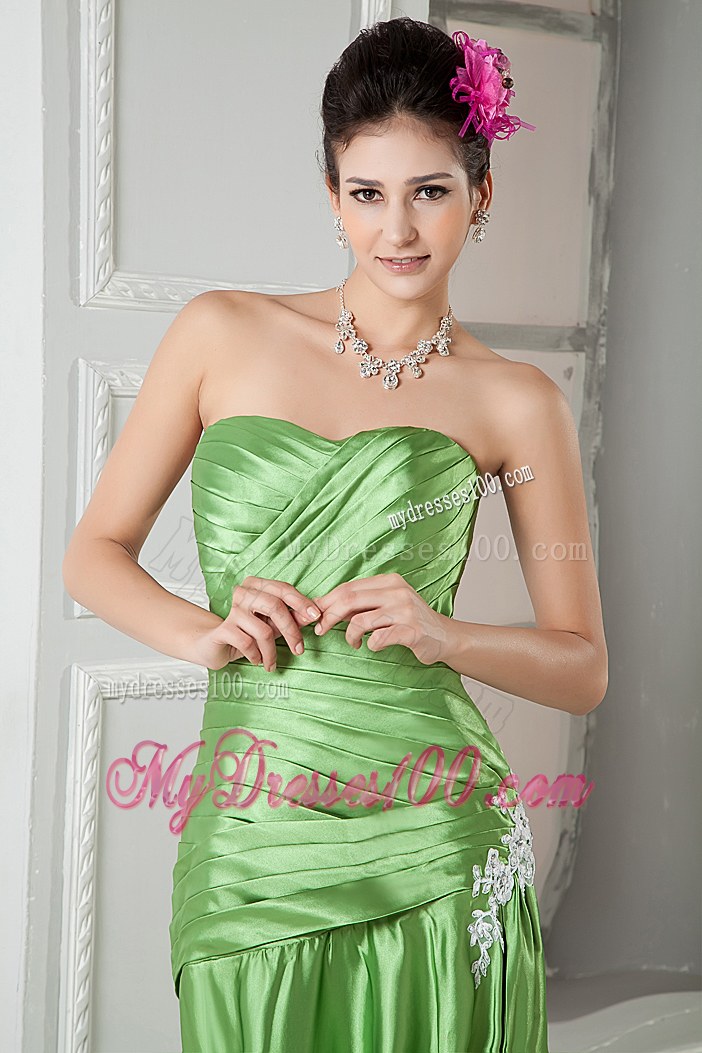 Spring Green Sweetheart Ruched Pleating Appliques Mother Of The Bride Dress