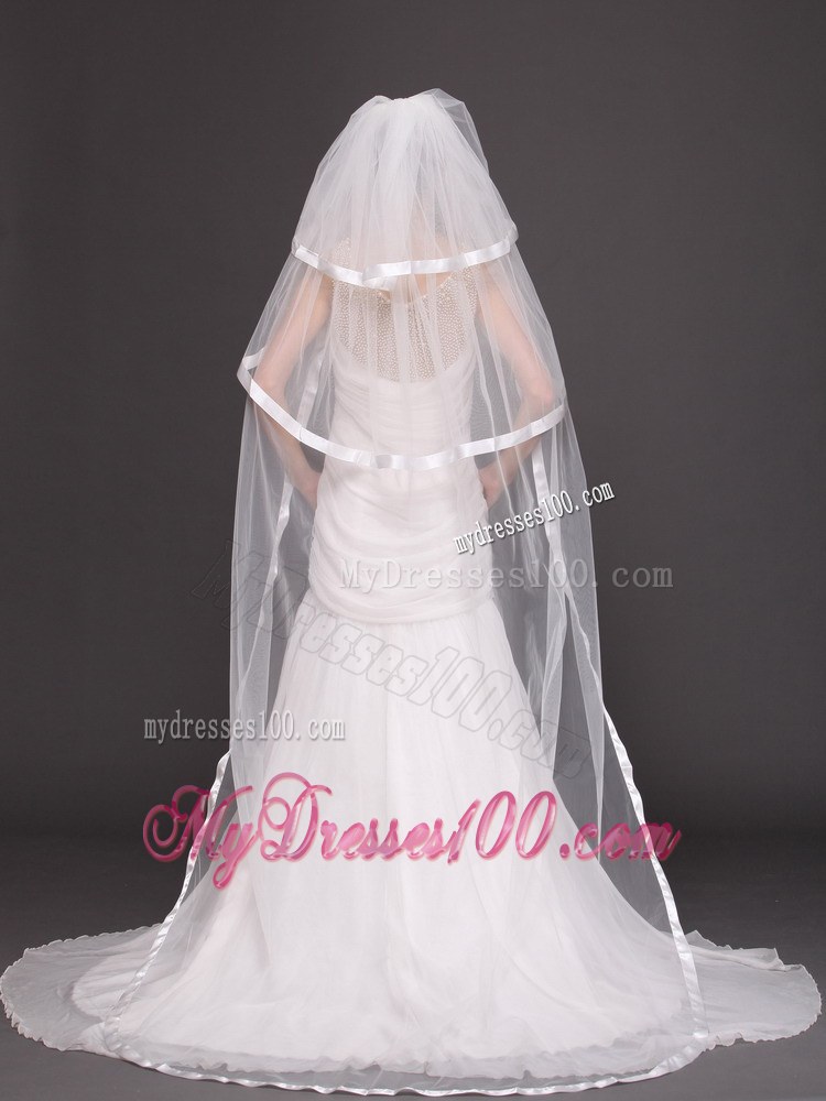 3 Layers and Appliques Ball Gown Bridal Veils For Wedding