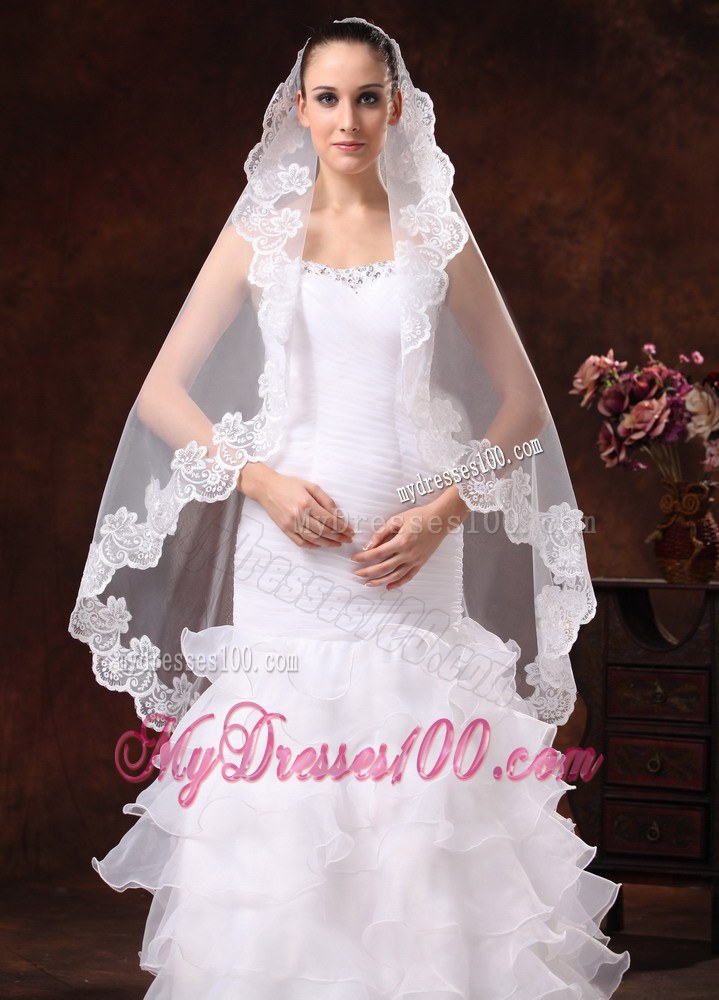 Lace Appliques Tulle Graceful Wedding Veil