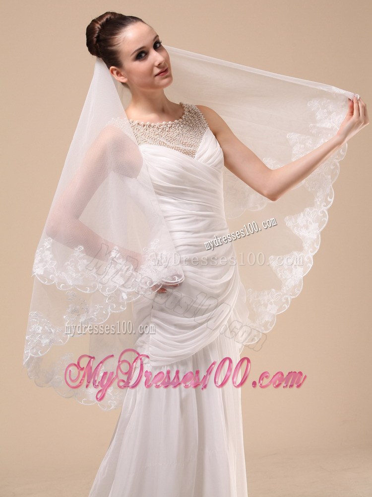 Lace Appliques Tulle Graceful Wedding Veil