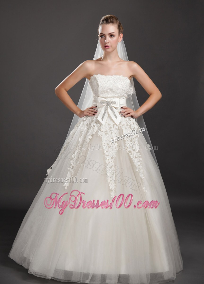 Lace Appliques Tulle Graceful Wedding Veil
