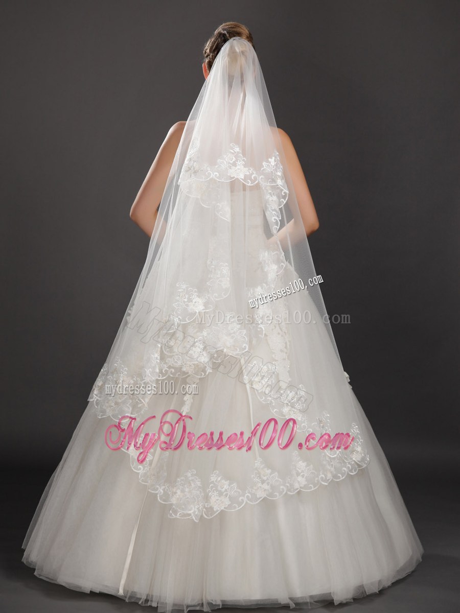 Lace Appliques Tulle Graceful Wedding Veil