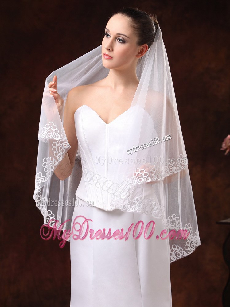Perfect Applique Edge Organza Wedding Veil